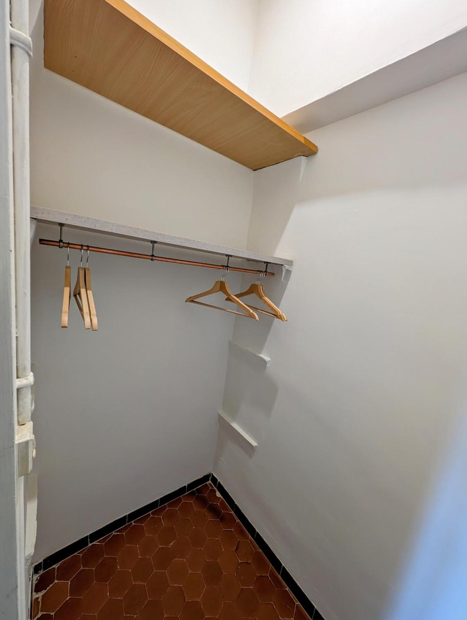 Maison De Style Tout Confort, Position Ideale, Avec Clim Et Petit Exterieur Оранж Екстер'єр фото